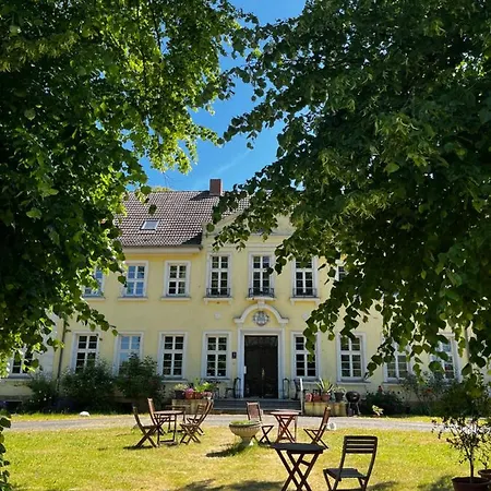 Nocleg ze śniadaniem Gut Manderow An Der Ostsee